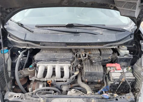 2010 Honda Fit z USA, uszkodzony, nr VIN JHMGE8H21AC037979